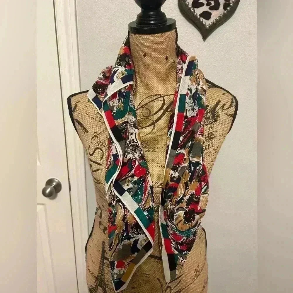 Albert Nipon rare 1990’s silk scarf
